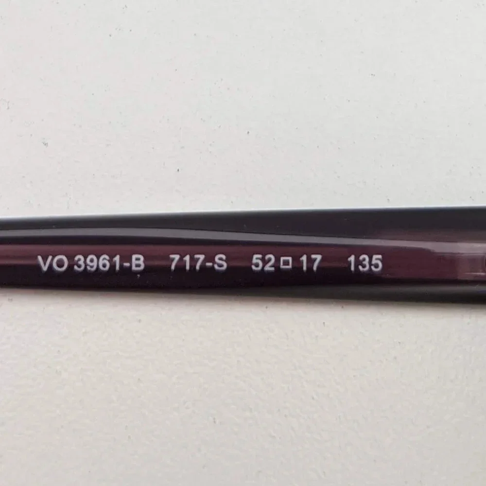 🕶️Vogue VO3961-B 717-S Eyeglasses 52/17 135 /ALG639🕶️
